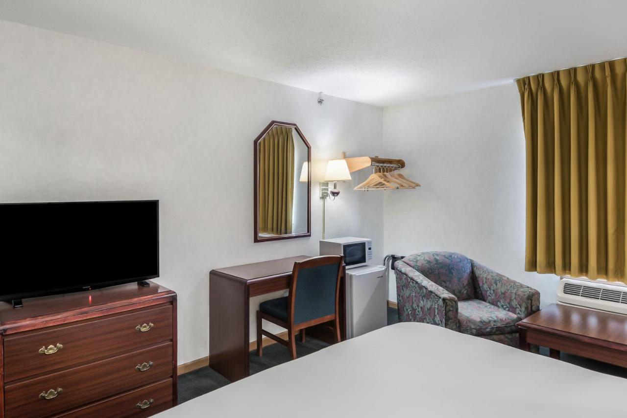Americas Best Value Inn-Wenona Eksteriør bilde