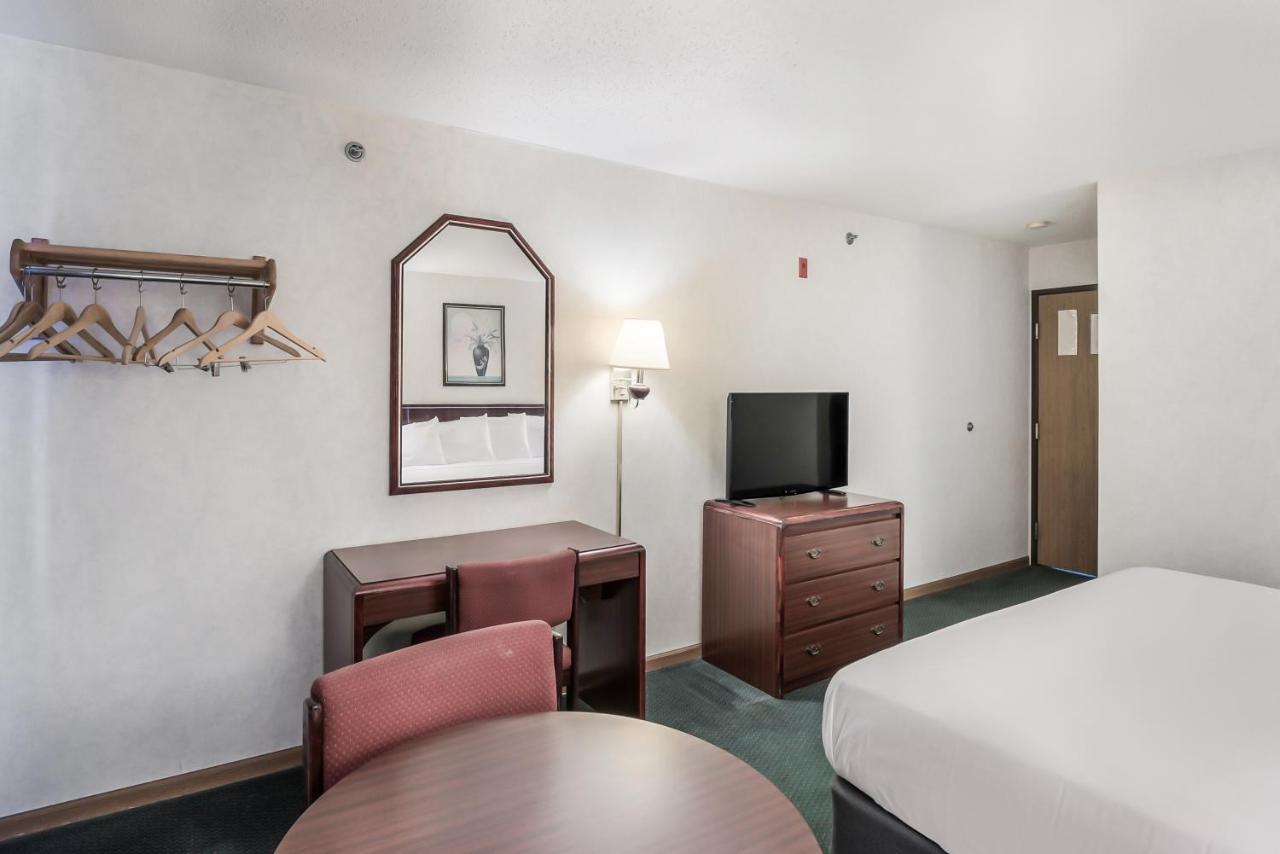 Americas Best Value Inn-Wenona Eksteriør bilde